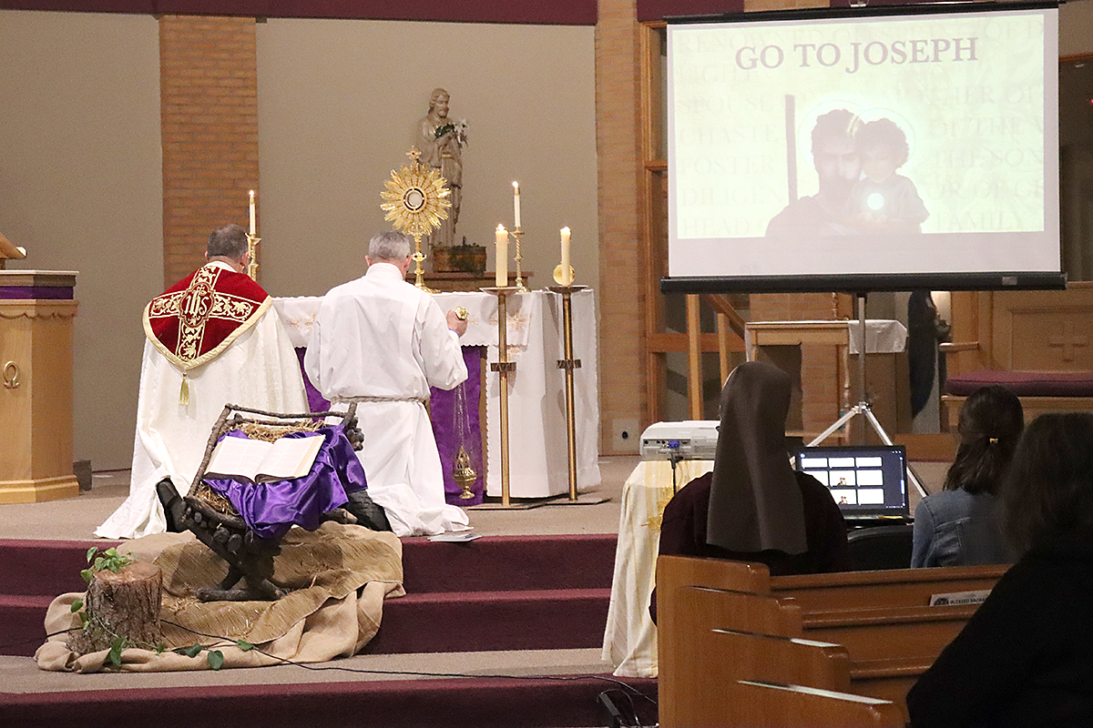adoration 2