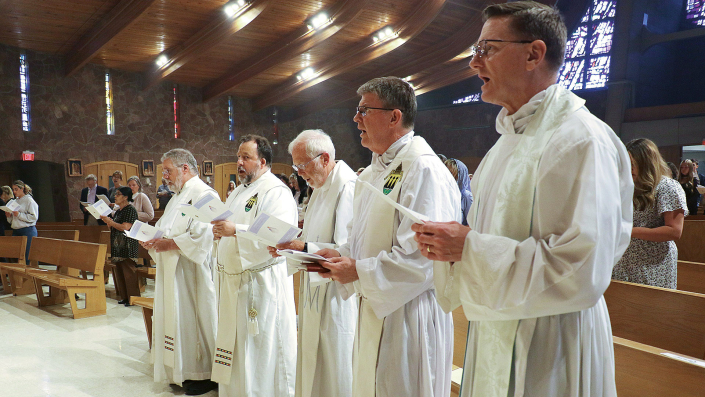 5 priests